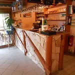 Du Saut Des Cuves Otel 2*