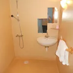 Otel Du Saut Des Cuves 2*