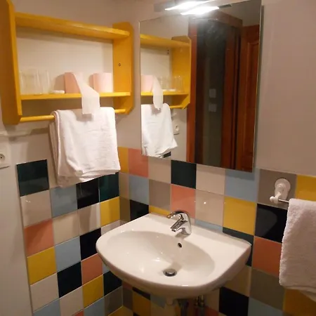 Du Saut Des Cuves Hotel