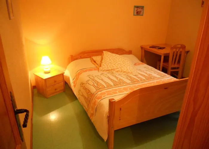 Du Saut Des Cuves 2*