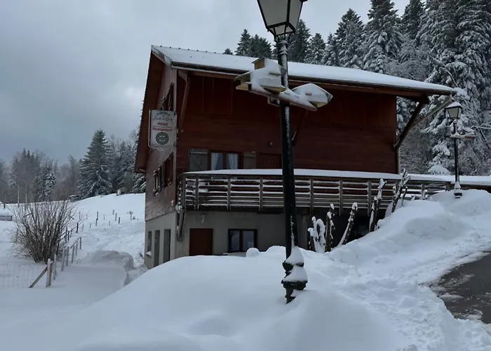 ホテル Du Saut Des Cuves クソンリュプト・ロンジュメール