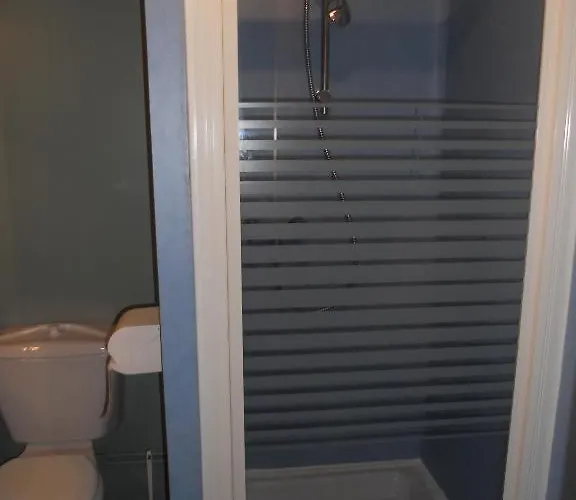 ホテル Du Saut Des Cuves クソンリュプト・ロンジュメール