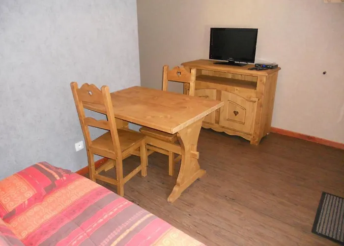 Du Saut Des Cuves 2*